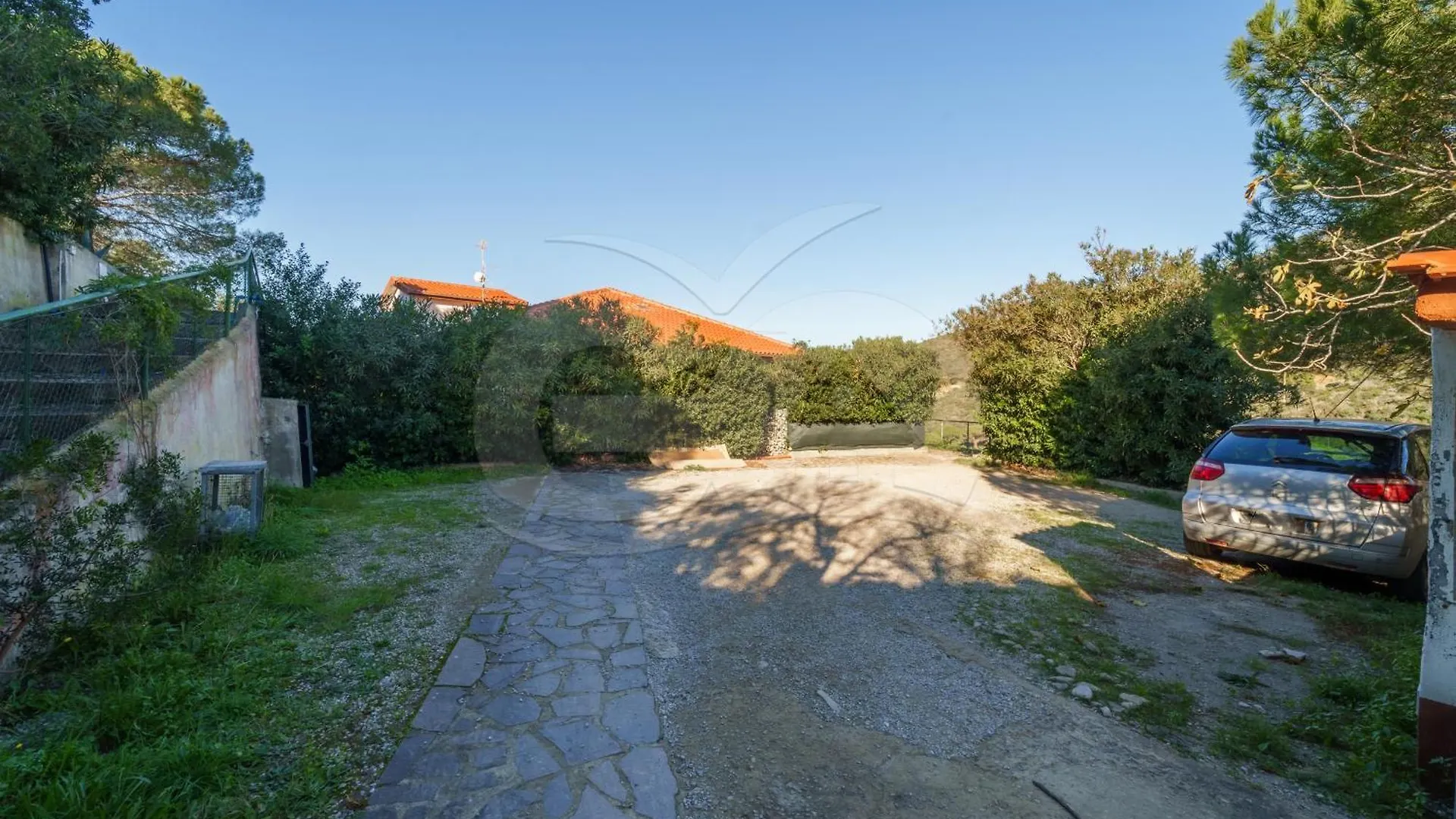 Dhamma Home - Goelba Palazzo  Italy
