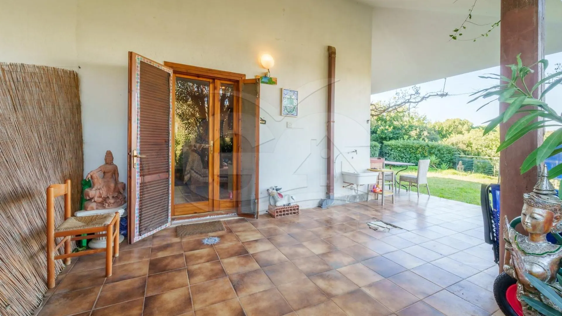 Dhamma Home - Goelba Palazzo  Italy